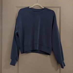 Lululemon Perfectly Oversized Cropped Crew Softstreme - Size 6